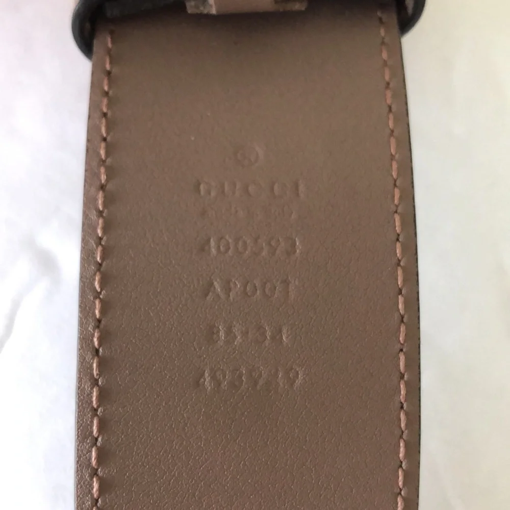 Gucci Authentic Double G  Leather Belt Moon Porcelain Rose 85/34, 1.5